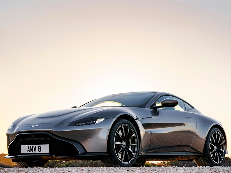 سيارات Aston Martin تتألق في مهرجان جودوود للسرعة 2018